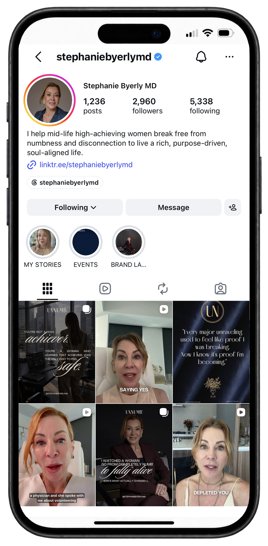 After: Stephanie’s coaching profile with her new branding, 1,236 posts and 2,960 followers.